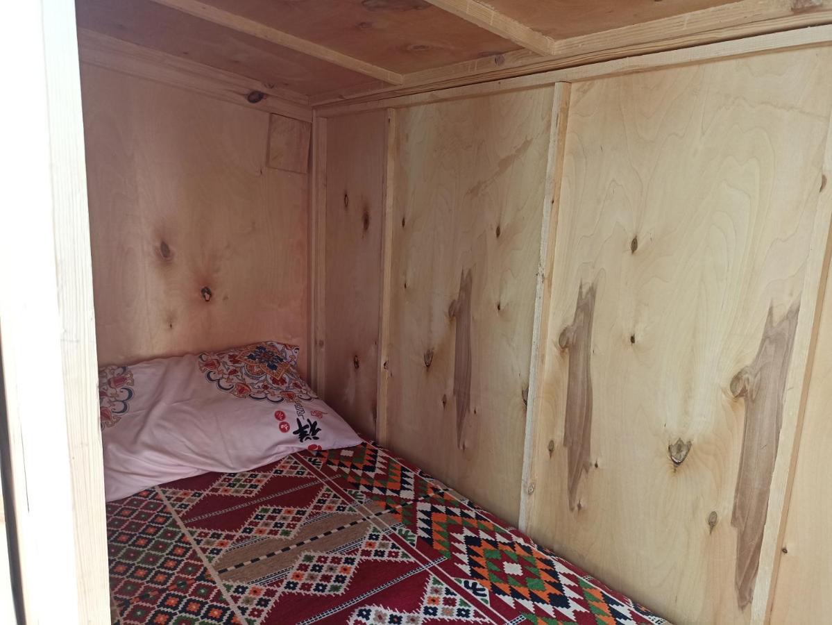 Nautilus Capsules Hostel Dahab Exterior photo