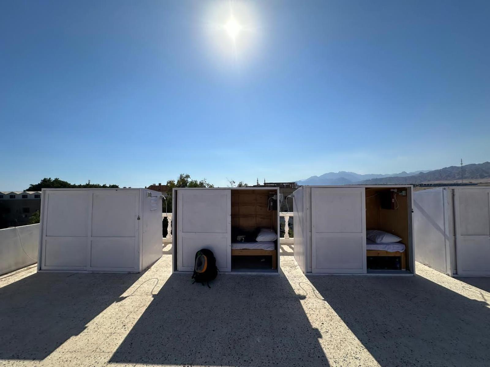 Nautilus Capsules Hostel Dahab Exterior photo